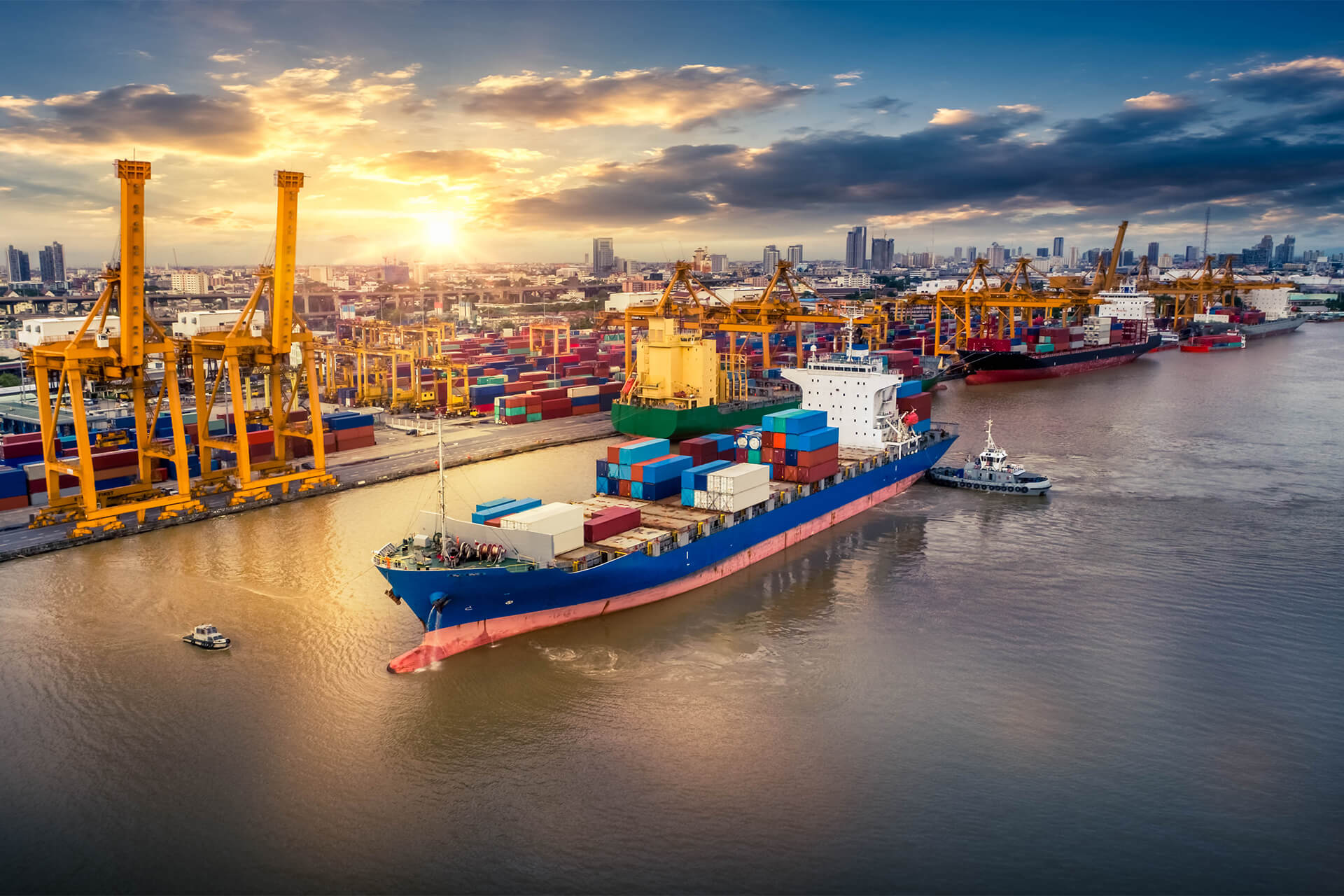 Global shipping containers from China to worldwide destinations